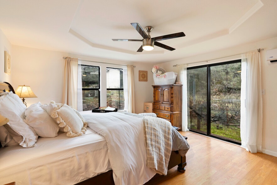 Building Photo - 14506 Spruce Grove Rd