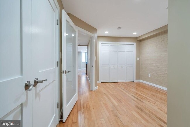 Building Photo - 1415 Chapin St NW
