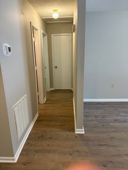 Building Photo - 4060 Whisker Pole