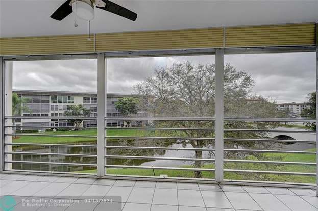 Building Photo - 4401 Martinique Ct
