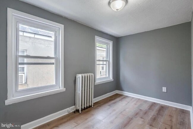 Building Photo - 2036 Amber St