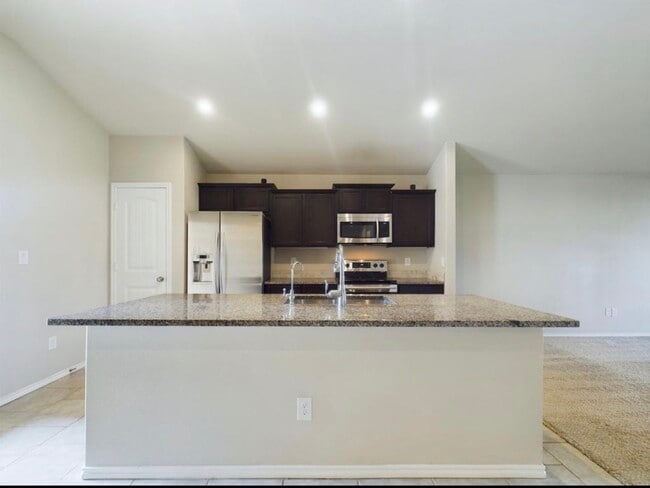 Building Photo - 2911 Urbana Pl