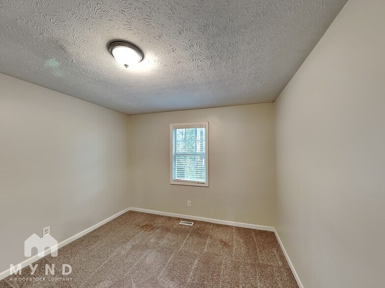 Building Photo - 5491 Orchard Ct