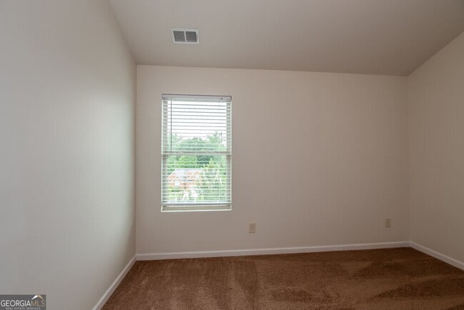 Building Photo - 3563 Walking Stick Way NE
