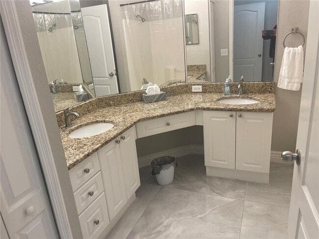 Building Photo - 2717 Via Cipriani