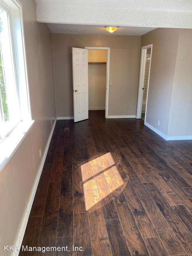 Building Photo - 5 br, 3 bath House - 1579 Rogers