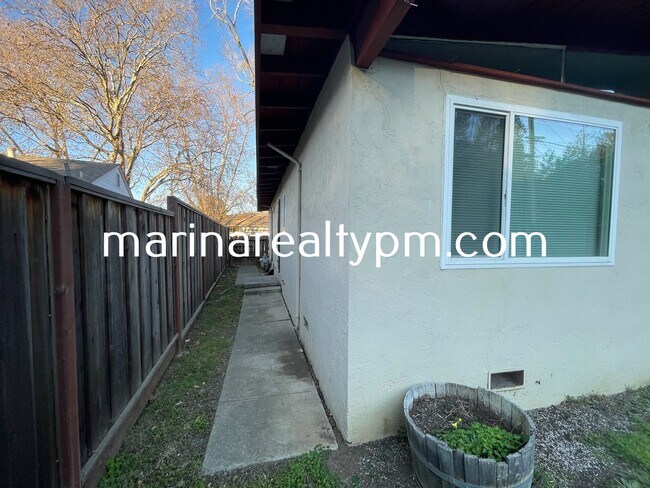 Building Photo - Vallejo 3BR/1BA Single-Family Home with Garage & Large Backyard
