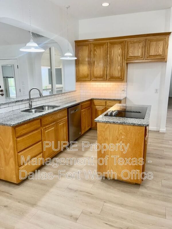 Building Photo - 3507 Blue Forest Dr