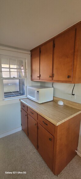 Building Photo - 93 Baldwin St