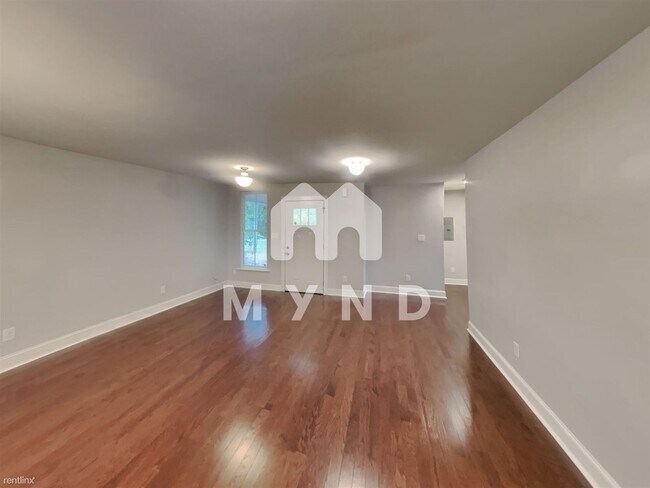 Building Photo - 3 br, 2 bath House - 1918 E Main St
