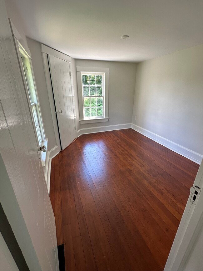 Building Photo - 4260 Old Route 22