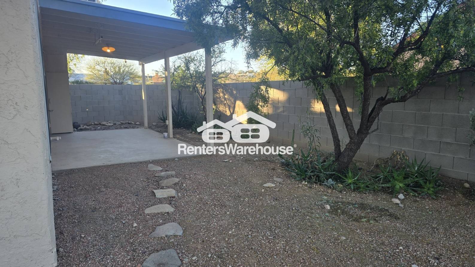 Building Photo - 2693 W Calle De Dalias