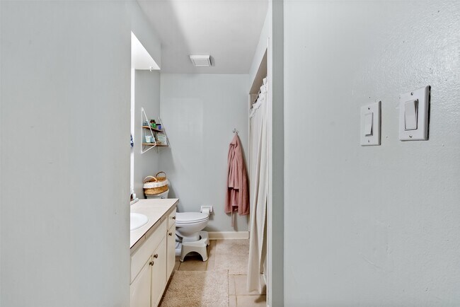 Building Photo - 2526 Palo Pinto Dr