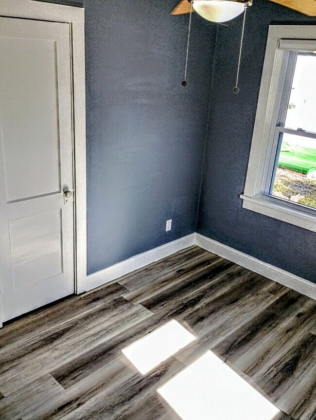 Building Photo - Daytona Beach Bungalow