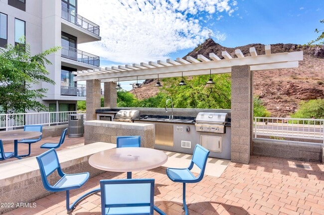Building Photo - 120 E Rio Salado Pkwy