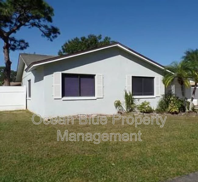 Building Photo - 9264 91st St N