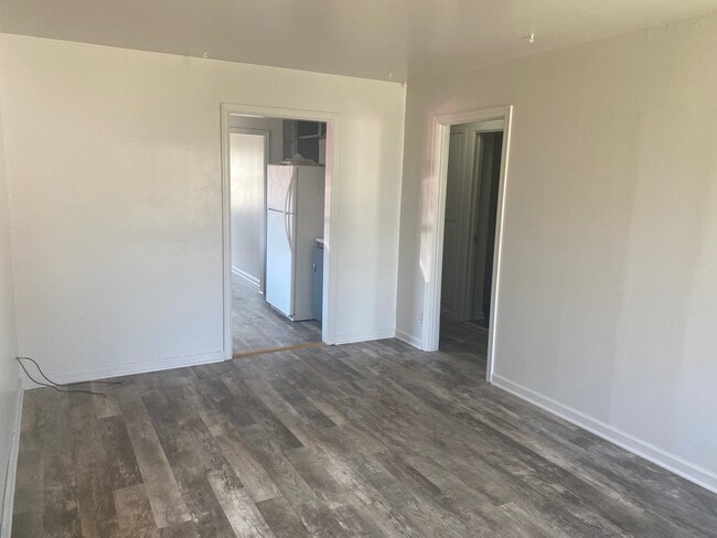 Building Photo - 607 Morgan Ave