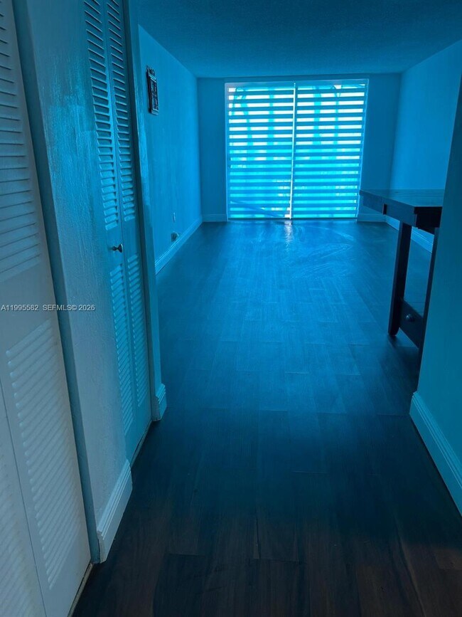 Building Photo - 1805 Sans Souci Blvd