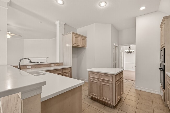 Building Photo - 2007 Baycliff Ct