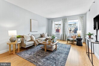 Building Photo - 960 Fell St