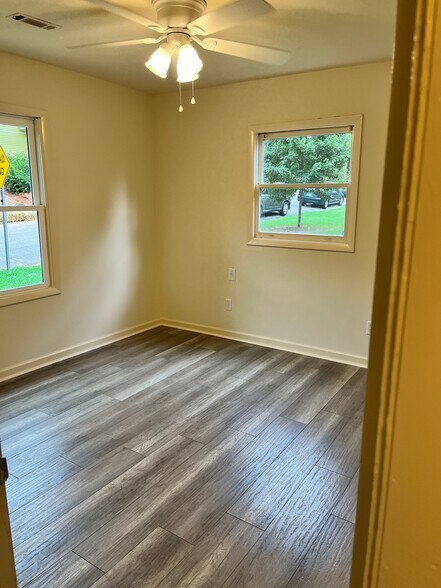 Building Photo - 165 Hiawassee Ave