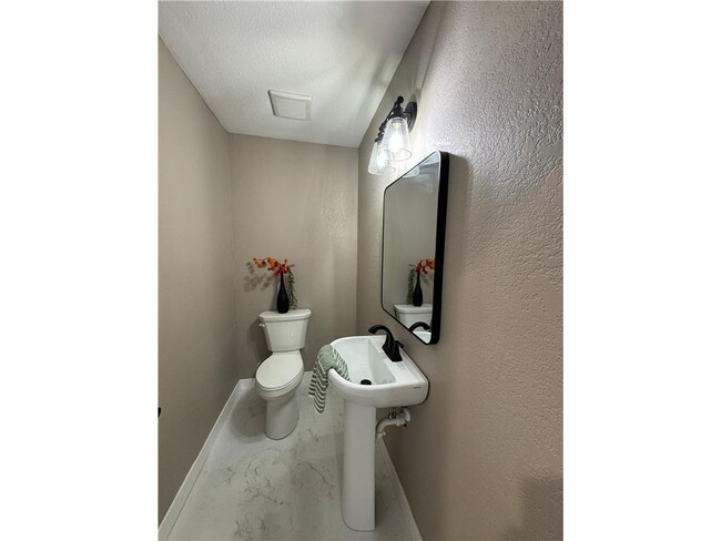 Building Photo - 116 Renet Path