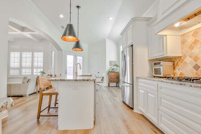 Building Photo - Preston Manor Home with Soaring Ceilings, Private Suite & Resort, Style Amenities