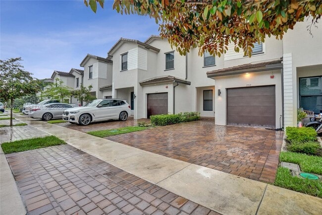 Building Photo - 250 SW 159th Ct