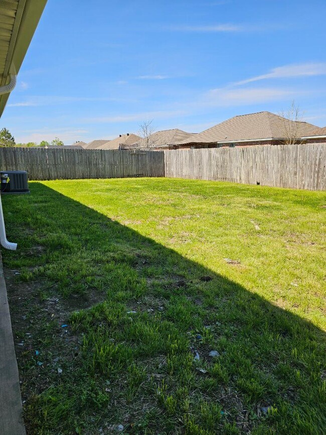 Building Photo - 119 Cedar Spring Cir