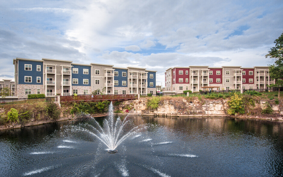 Primary Photo - Mammoth Springs Apartments