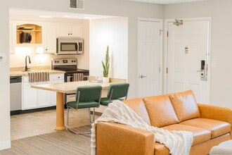 Building Photo - 1001 Bridgeport Ave