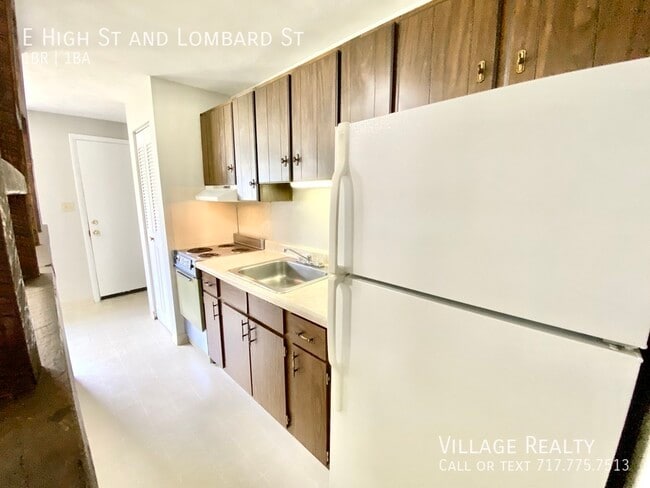 Building Photo - 92 E High St