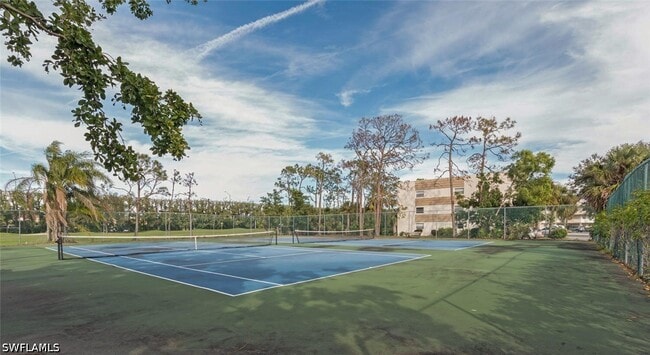 Building Photo - 499 Forest Lakes Blvd