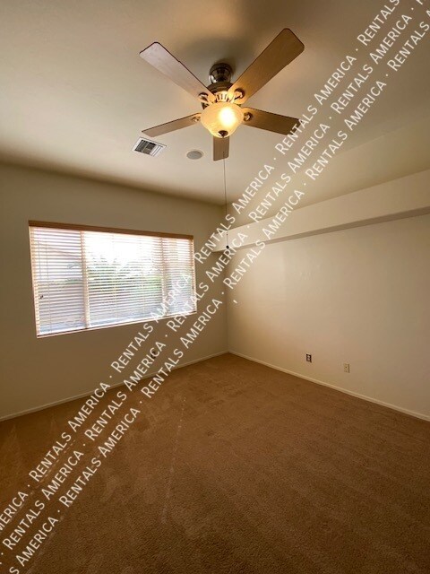 Building Photo - 76 N Desert Stream Dr