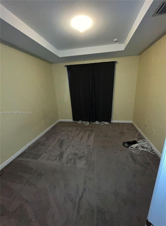 Building Photo - 3405 SE 1st St