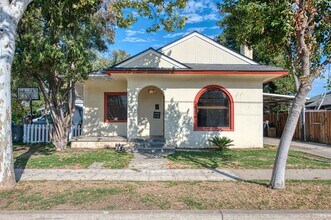 Building Photo - 141 E Hedges Ave