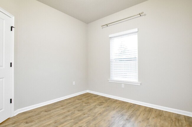 Building Photo - 1062 NW 134th Dr