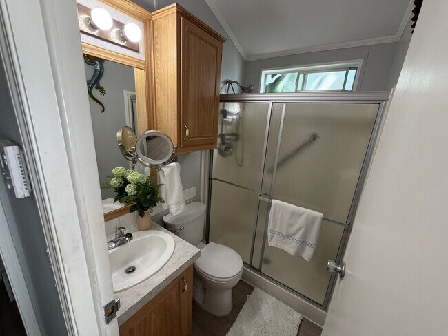 Building Photo - Charming Bungalow by the Beach in Leucadia!
