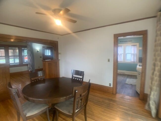 Building Photo - 1428 Snelling Ave N