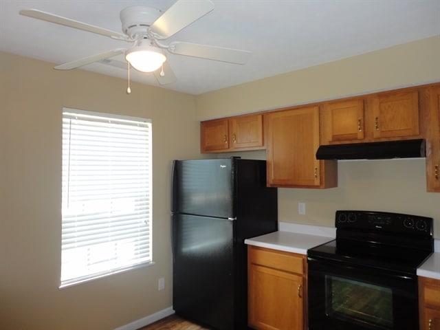 Building Photo - 936 Hathaway Dr