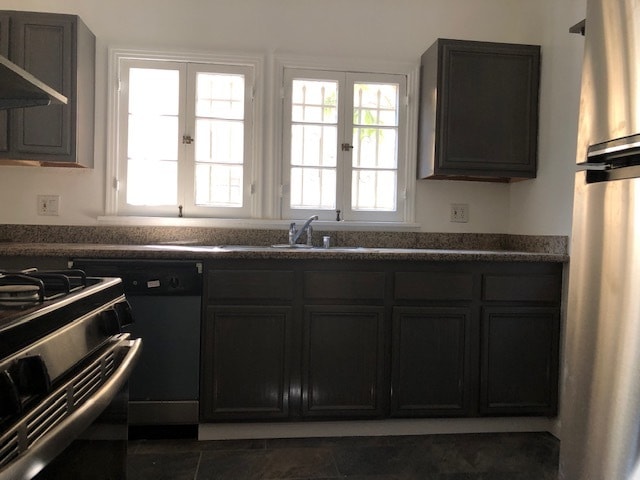 Building Photo - 410 N Orange Grove Ave