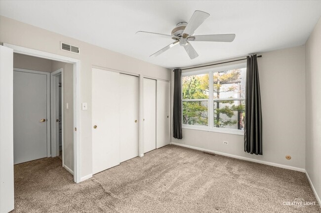 Building Photo - 8119 Oriole Dr