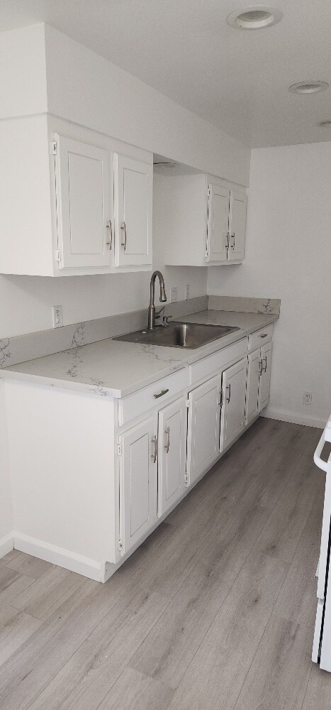 Building Photo - 544 Virginia St