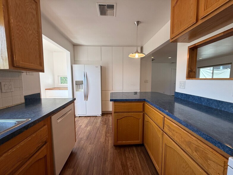 Building Photo - Charming Highland Park Retreat | Spacious 3BD/3BA on a Cul-de-Sac