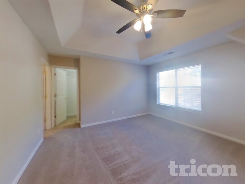 Building Photo - 1221 Wandering Vine Ct SE