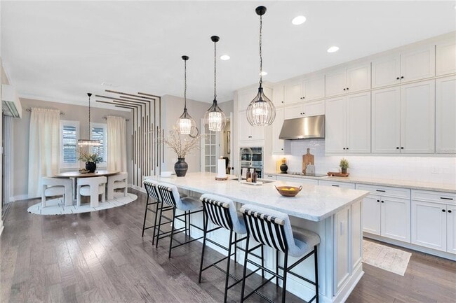 Building Photo - 9374 Reymont Street