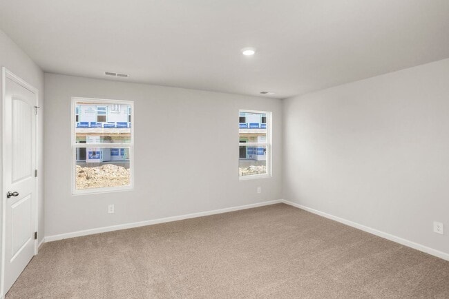 Building Photo - 2985 Mallard Dr