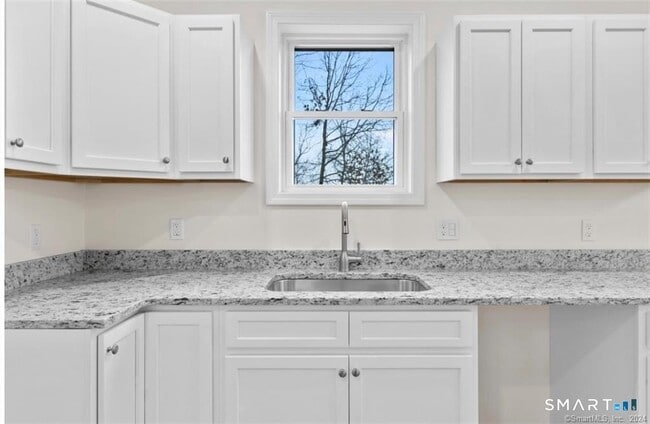 Building Photo - 455 Sherman Ave