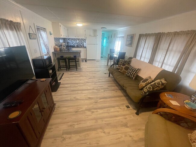 Building Photo - 6909 Marlin Ln