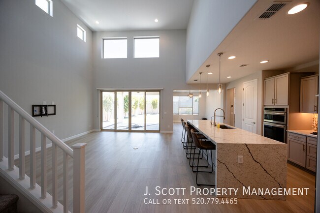 Building Photo - 5839 N 88th Ln